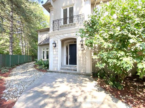 Photo 2 at 8 Crete Court, York Mills, Toronto