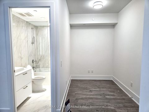 Photo 9 at 1303 - 470 Front Street W, Waterfront Communities C1, Toronto