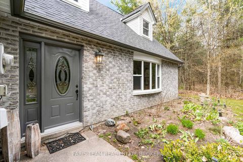 Photo 3 at 718 Henderson Drive, Rural Innisfil, Innisfil