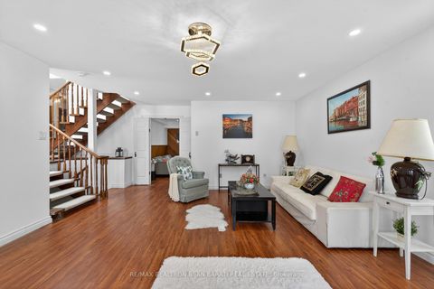 Photo 6 at 309 Hillcrest Avenue, Willowdale East, Toronto