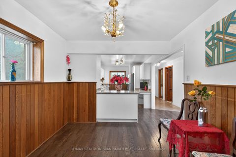 Photo 10 at 309 Hillcrest Avenue, Willowdale East, Toronto