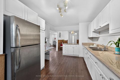 Photo 12 at 309 Hillcrest Avenue, Willowdale East, Toronto