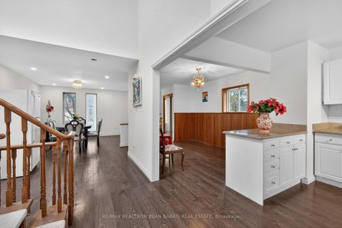Photo 16 at 309 Hillcrest Avenue, Willowdale East, Toronto