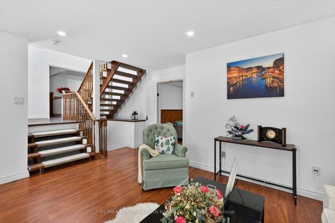 Photo 24 at 309 Hillcrest Avenue, Willowdale East, Toronto
