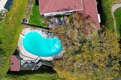 Photo 4 at 85 Shellamwood Trail, Agincourt North, Toronto