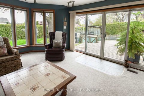 Photo 11 at 85 Shellamwood Trail, Agincourt North, Toronto