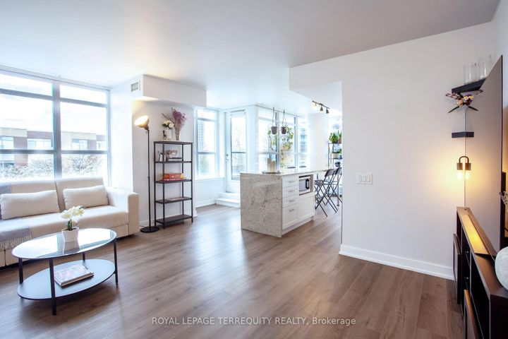 Photo 4 at 221 - 19 Singer Court, Bayview Village, Toronto