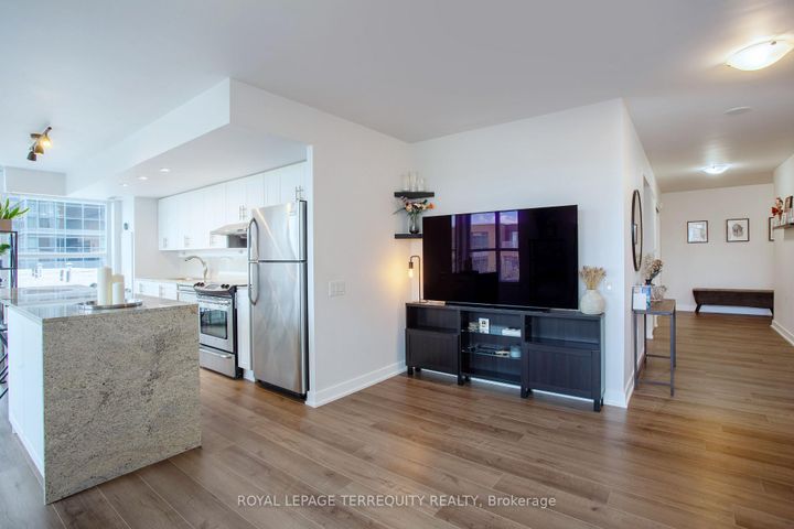 Photo 5 at 221 - 19 Singer Court, Bayview Village, Toronto