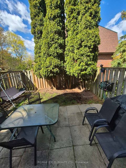 Photo 9 at 106 - 4662 Kingston Road, West Hill, Toronto