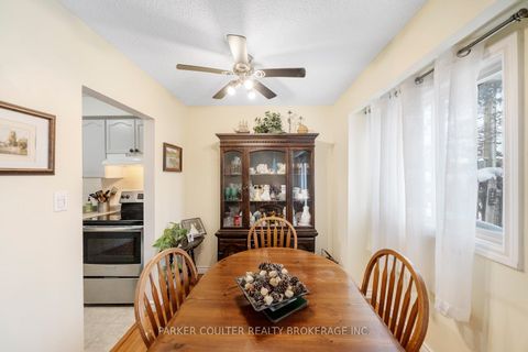 Photo 6 at 4 - 261 Rose Street, Wellington, Barrie