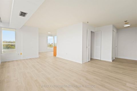 Photo 7 at 906 - 3050 Ellesmere Road, Morningside, Toronto