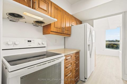 Photo 19 at 906 - 3050 Ellesmere Road, Morningside, Toronto