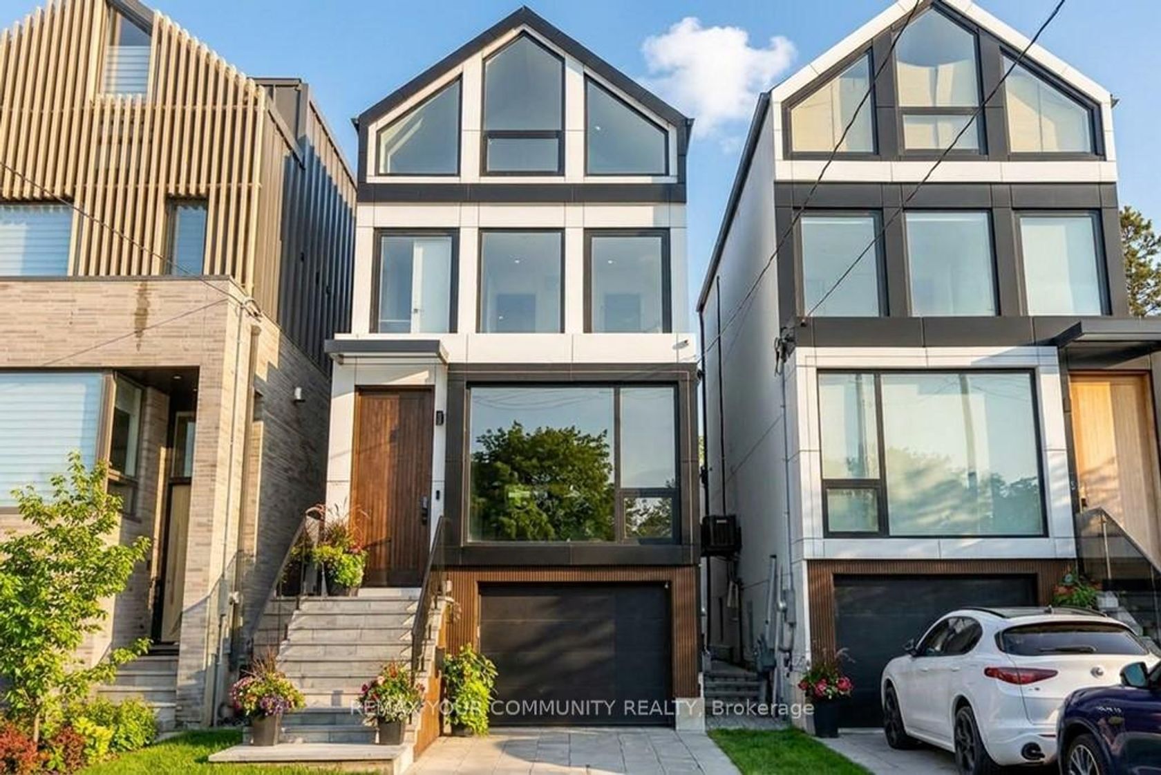 2970A Bayview Avenue, Willowdale East, Toronto photo number 2