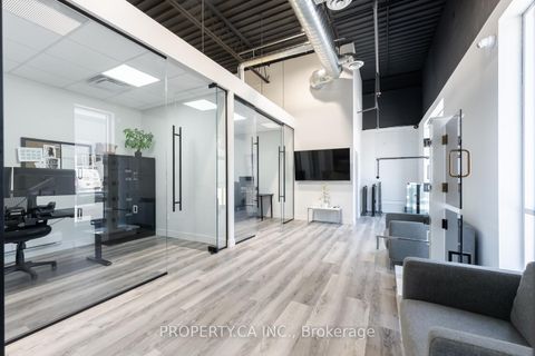 Photo 1 at B4 - 311 Bowes Road, Concord, Vaughan