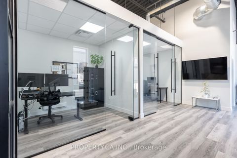 Photo 5 at B4 - 311 Bowes Road, Concord, Vaughan