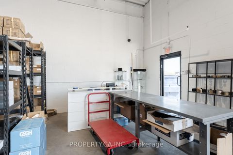 Photo 11 at B4 - 311 Bowes Road, Concord, Vaughan