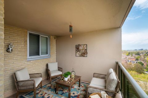 Photo 13 at 1504 - 812 Burnhamthorpe Road, Markland Wood, Toronto
