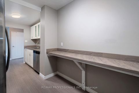 Photo 20 at 1504 - 812 Burnhamthorpe Road, Markland Wood, Toronto