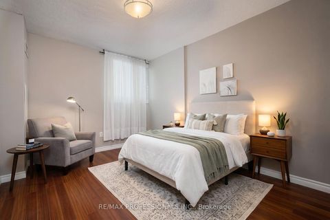 Photo 30 at 1504 - 812 Burnhamthorpe Road, Markland Wood, Toronto