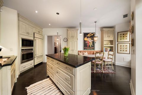 Photo 17 at RL1 - 21 Burkebrook Place, York Mills, Toronto
