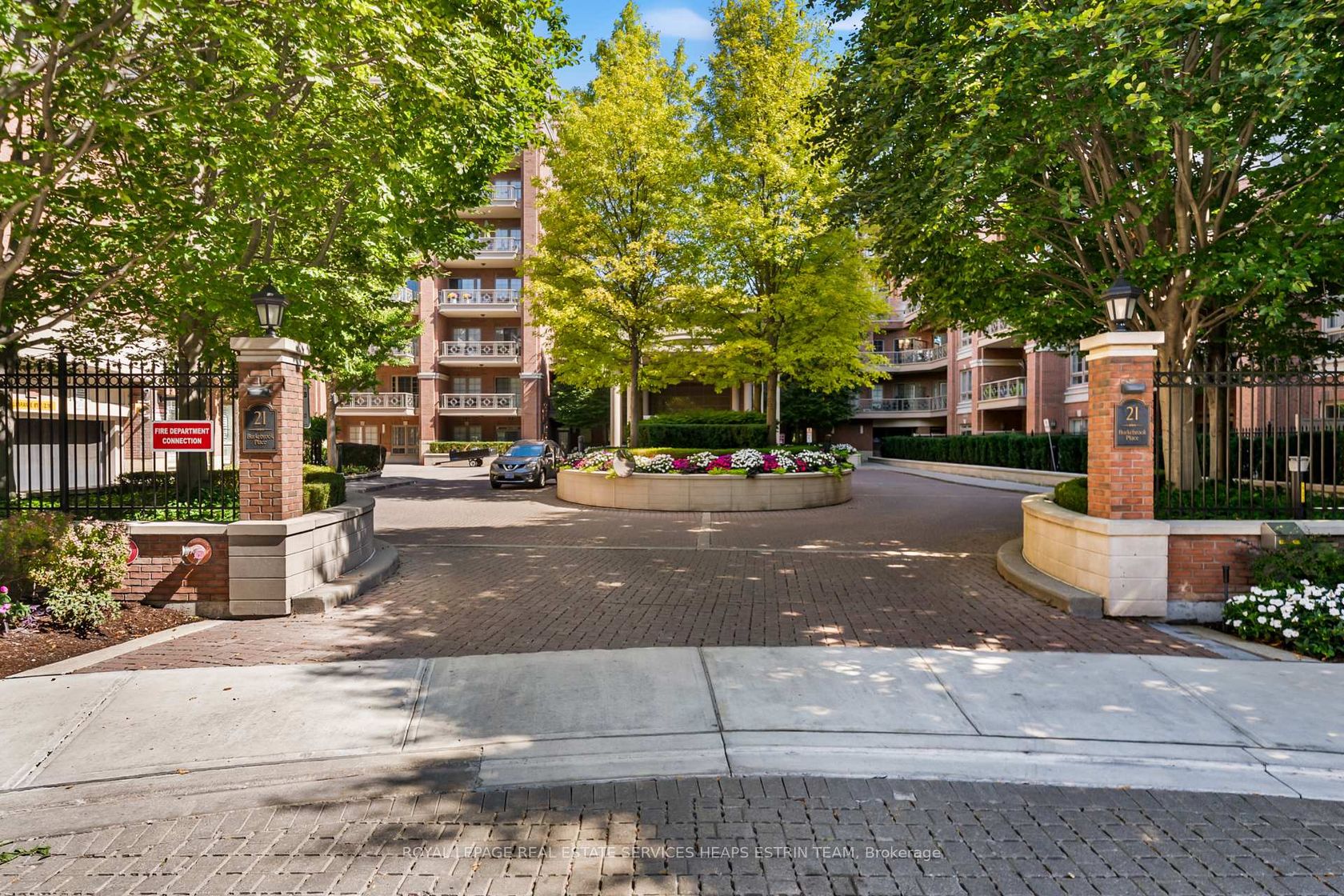 RL1 - 21 Burkebrook Place, York Mills, Toronto 
