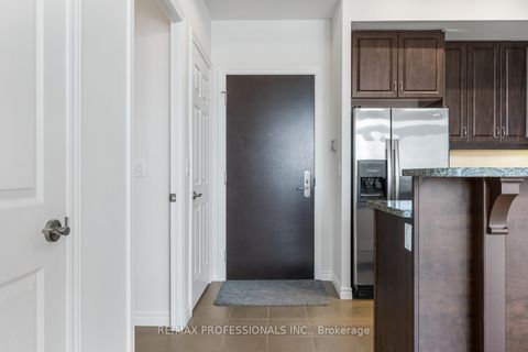 Photo 8 at 1104 - 1135 Royal York Road, Humber Valley, Toronto