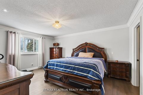 Photo 25 at 42 Blackforest Drive, Oak Ridges, Richmond Hill