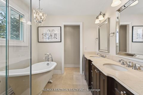 Photo 28 at 42 Blackforest Drive, Oak Ridges, Richmond Hill