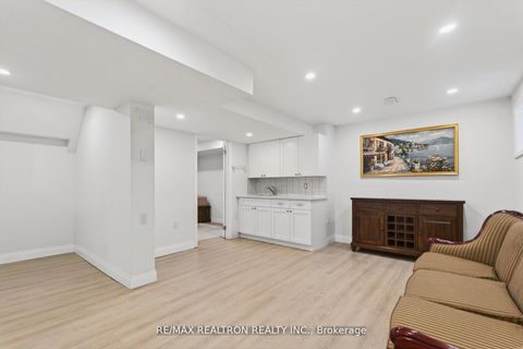 Photo 32 at 42 Blackforest Drive, Oak Ridges, Richmond Hill
