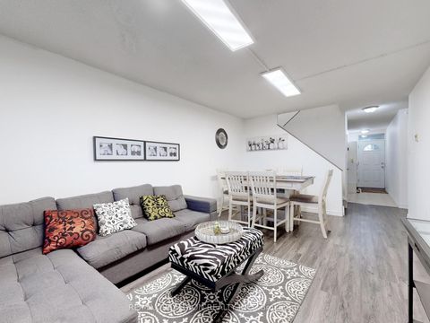 Photo 8 at 312 - 150 Leeward Glenway, Flemingdon Park, Toronto