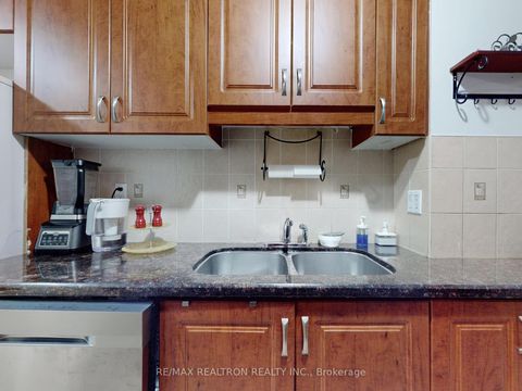 Photo 15 at 312 - 150 Leeward Glenway, Flemingdon Park, Toronto