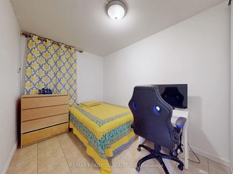Photo 17 at 312 - 150 Leeward Glenway, Flemingdon Park, Toronto