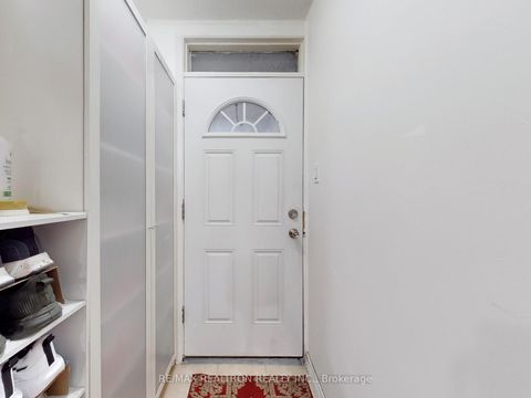 Photo 20 at 312 - 150 Leeward Glenway, Flemingdon Park, Toronto