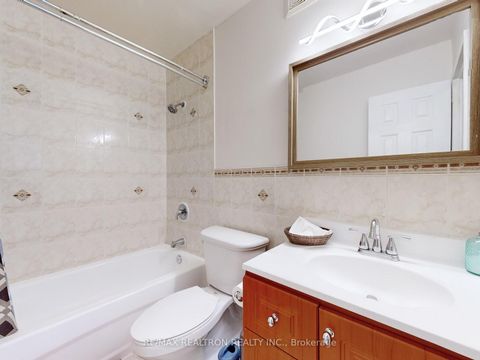 Photo 31 at 312 - 150 Leeward Glenway, Flemingdon Park, Toronto