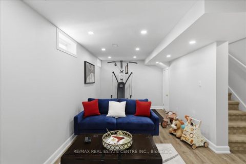 Photo 25 at 83 Limeridge Street, Bayview Wellington, Aurora