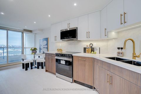 Photo 23 at 608 - 1 Clark Avenue W, Yorkhill, Vaughan