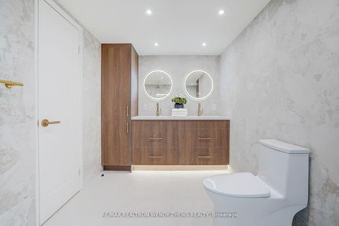 Photo 34 at 608 - 1 Clark Avenue W, Yorkhill, Vaughan
