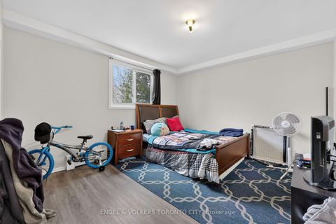 Photo 15 at 151 Cumberland Street, Allandale, Barrie