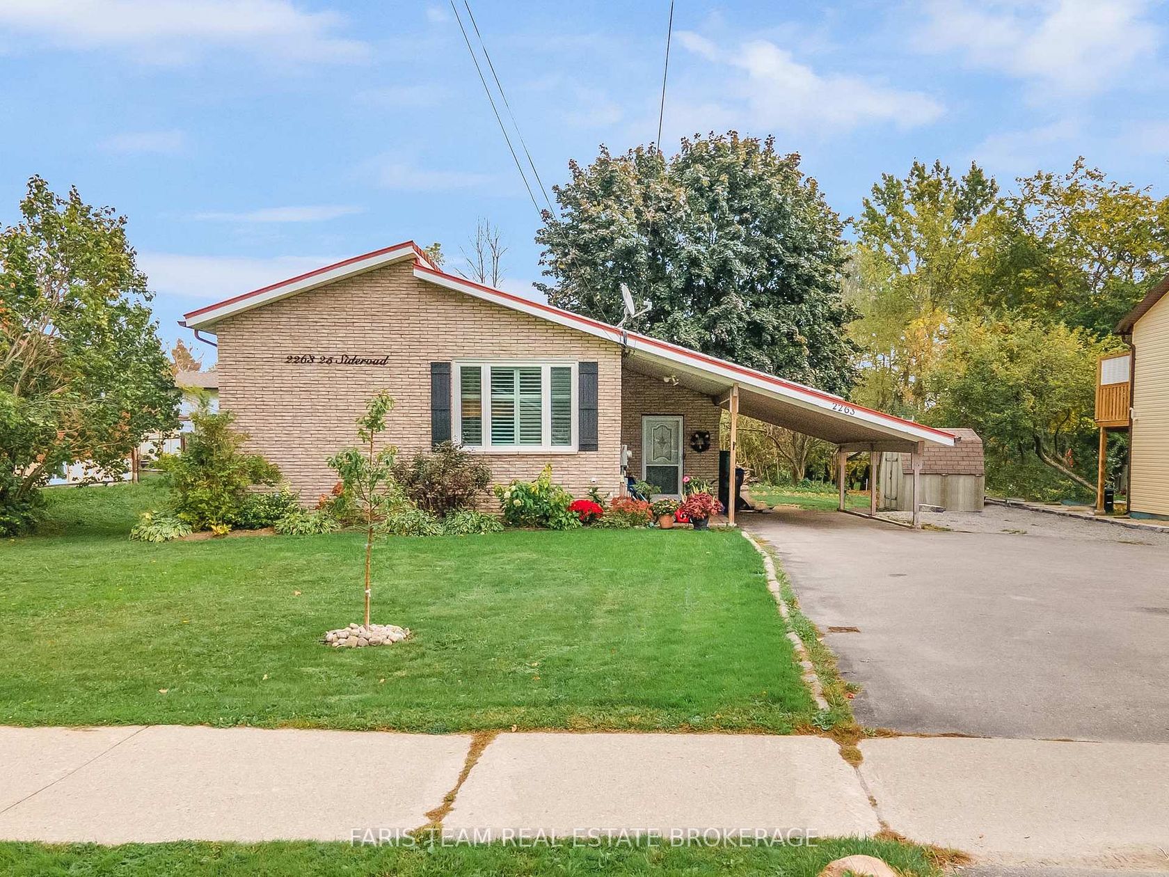 2263 25th Side Road, Alcona, Innisfil photo number 2