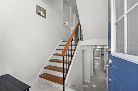 Photo 3 at 90 Maris Shep Way, Don Valley Village, Toronto