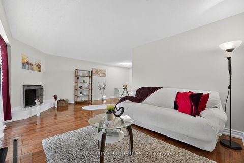 Photo 9 at 90 Maris Shep Way, Don Valley Village, Toronto