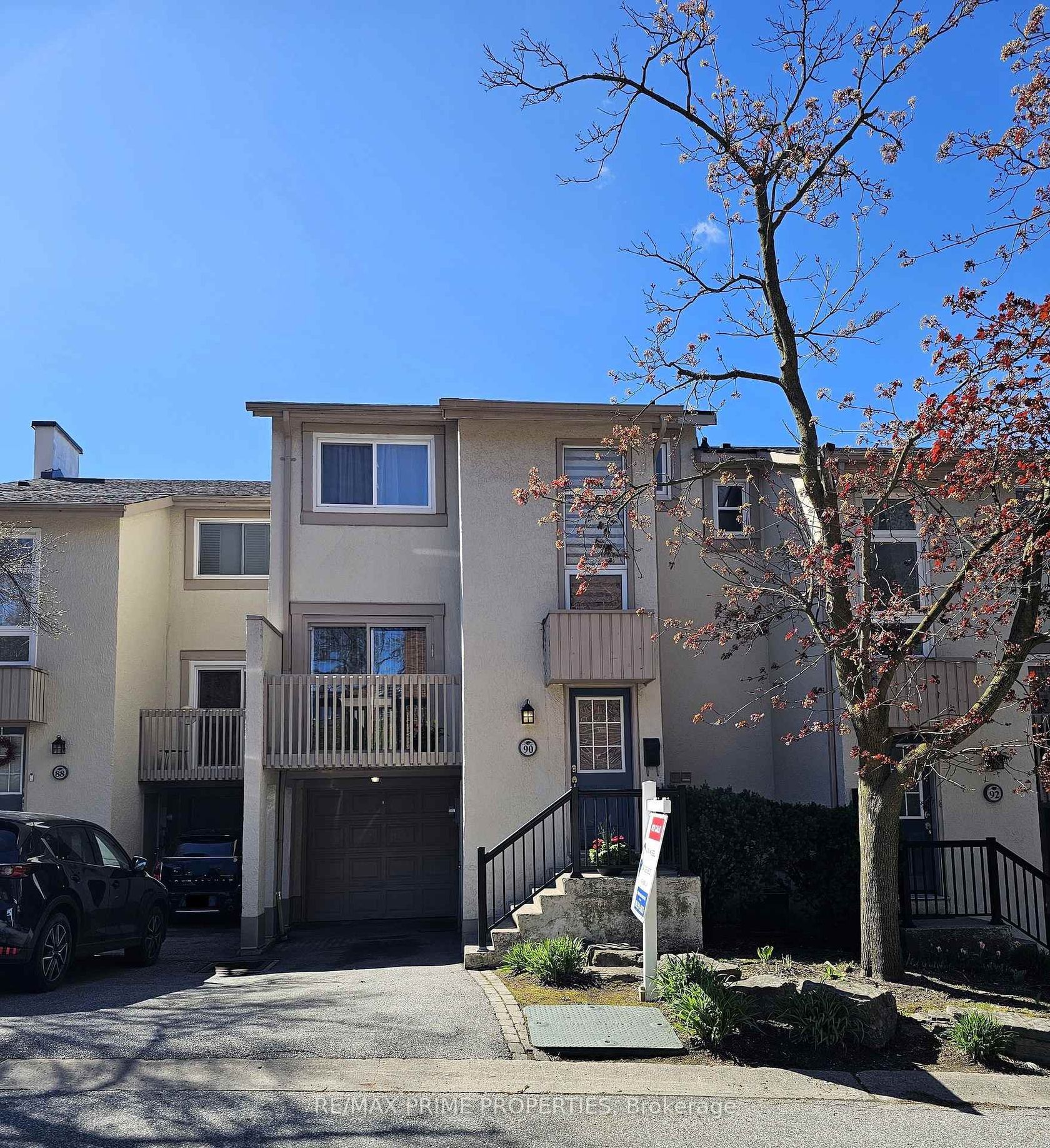 90 Maris Shep Way, Don Valley Village, Toronto photo 2