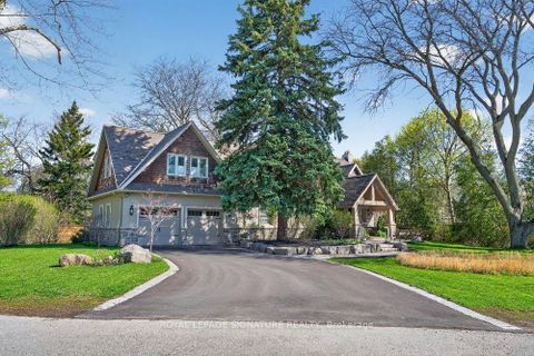 Photo 1 at 2 Pine Ridge Drive, Cliffcrest, Toronto