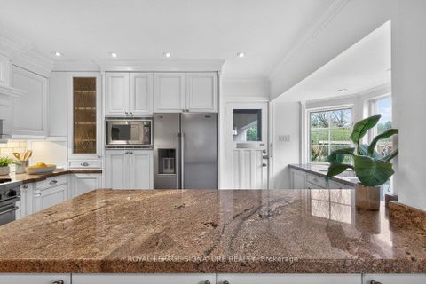Photo 11 at 2 Pine Ridge Drive, Cliffcrest, Toronto