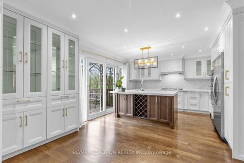 Photo 9 at 44 Pineway Boulevard, Steeles, Toronto