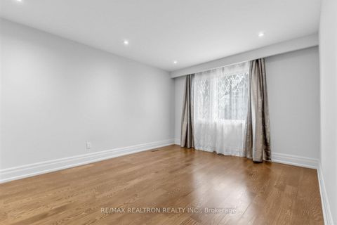 Photo 20 at 44 Pineway Boulevard, Steeles, Toronto