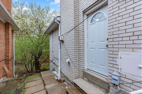 Photo 35 at 44 Pineway Boulevard, Steeles, Toronto