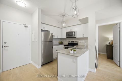 Photo 11 at 208 - 295 Cundles Road E, Alliance, Barrie