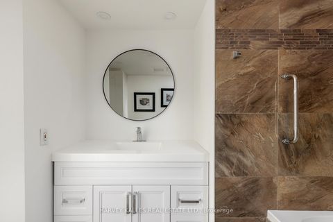 Photo 20 at 307 - 447 Walmer Road, Forest Hill South, Toronto