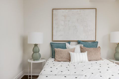 Photo 23 at 307 - 447 Walmer Road, Forest Hill South, Toronto